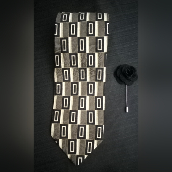 Miltons - Picture 2 of 3